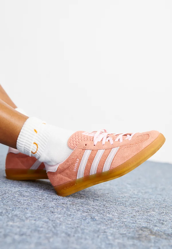 GAZELLE INDOOR UNISEX - Sneaker low - clay/clear pink