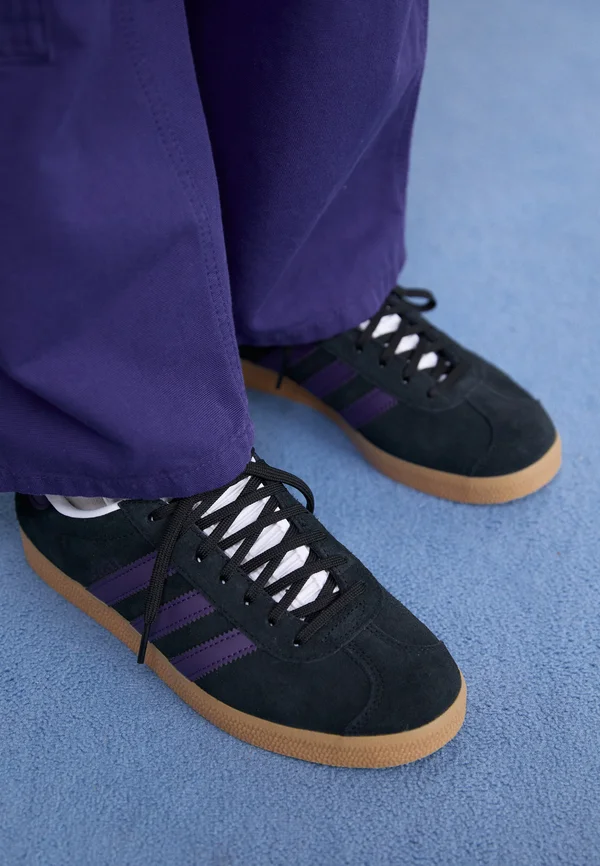 GAZELLE - Sneaker low - aurora plum/core black/ftwr white