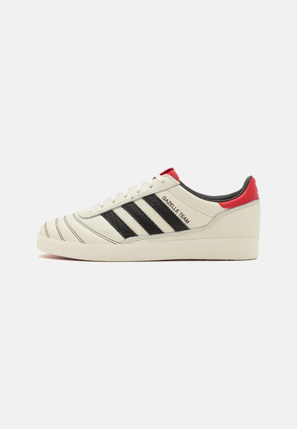 GAZELLE TEAM UNISEX - Sneaker low - off white/core black/better scarlet