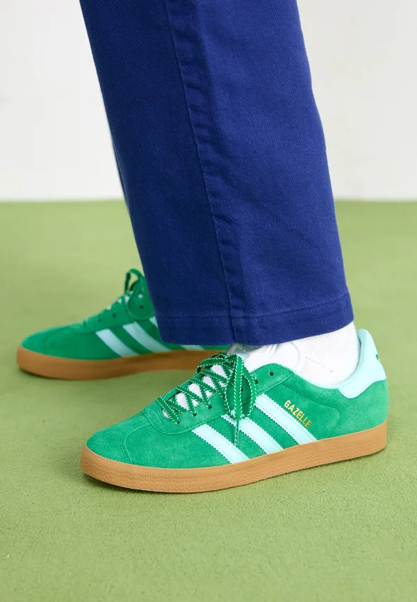 GAZELLE W - Sneaker low - green/semi flash aqua/gold metallic