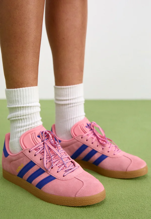 GAZELLE W - Sneaker low - semi pink spark/lucid blue/pure sulfur