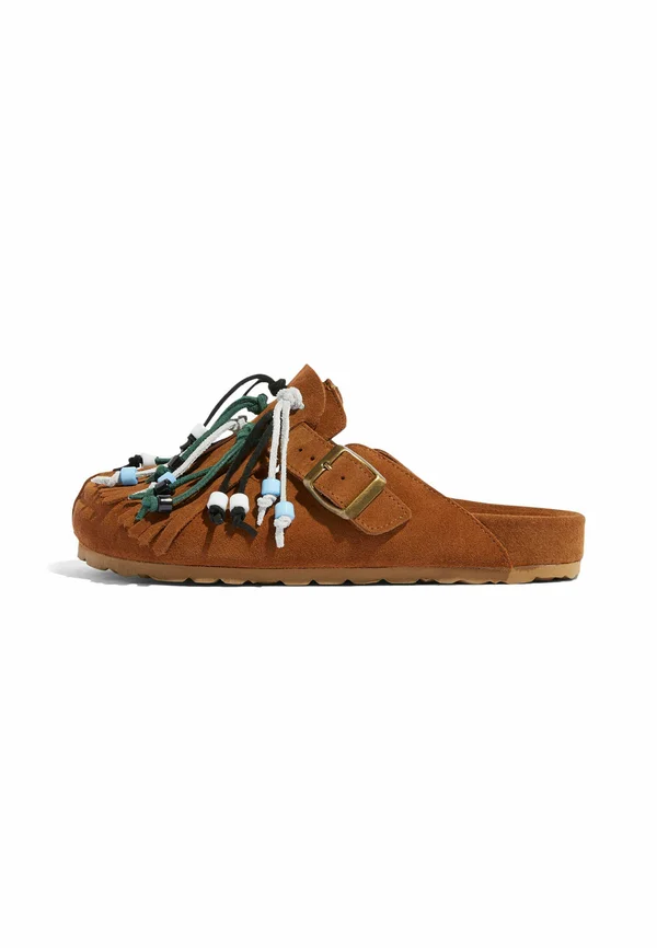 GEA DESERT - Clogs - tan suede