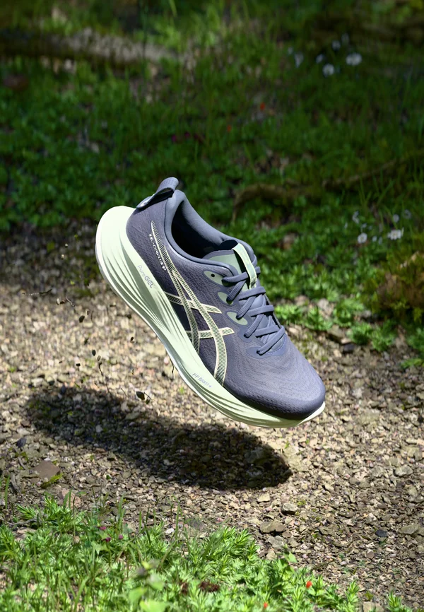 GEL CUMULUS 27 - Laufschuh Straße - indigo fog/cream