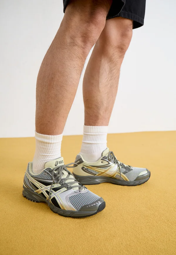 GEL DS UNISEX - Sneaker low - truffle grey/pure silver