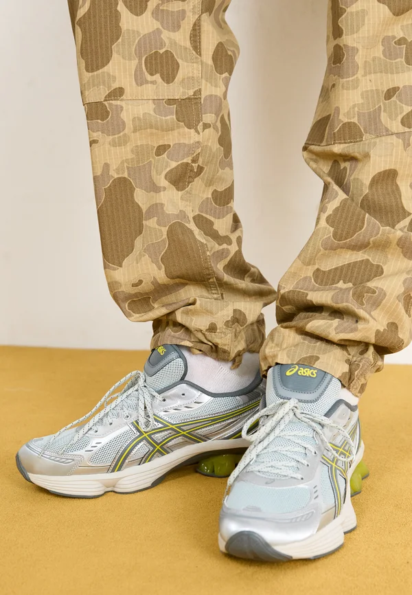 GEL-KINETIC FLUENT UNISEX - Sneaker low - glacier grey/steel grey