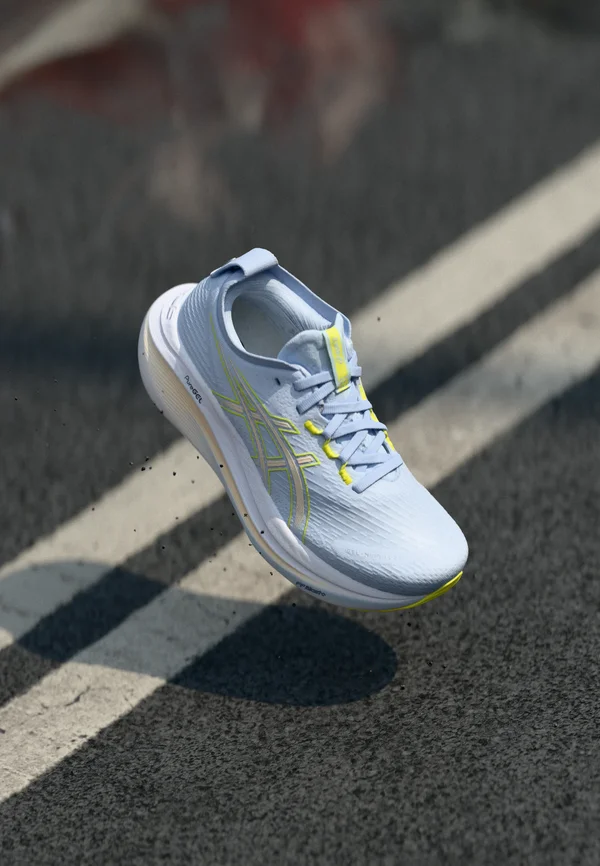 GEL NIMBUS 27 - Laufschuh Straße - blue fade/pearl pink