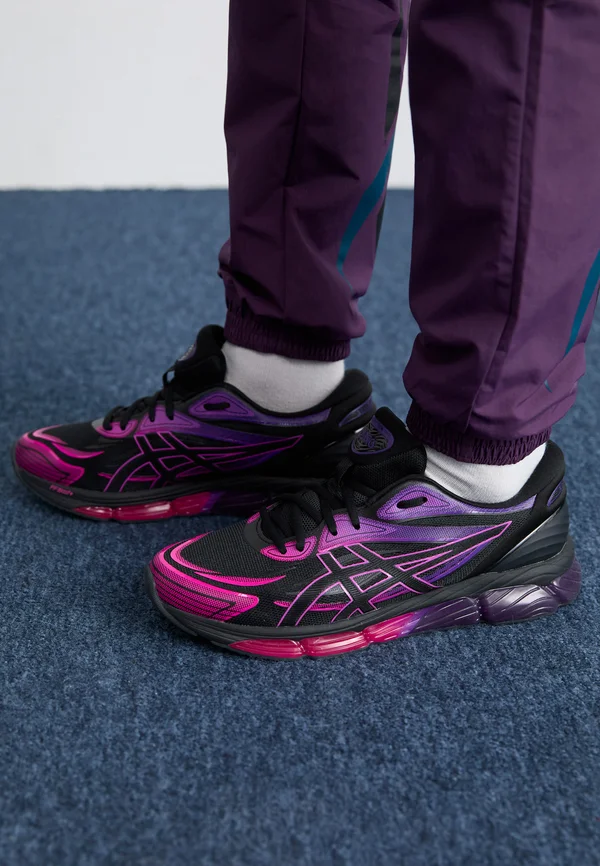 GEL QUANTUM 360 VIII UNISEX - Sneaker low - black/pink glow