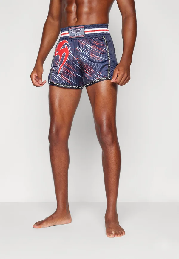 GIANT MUAY THAI SHORTS - Kurze Sporthose - red