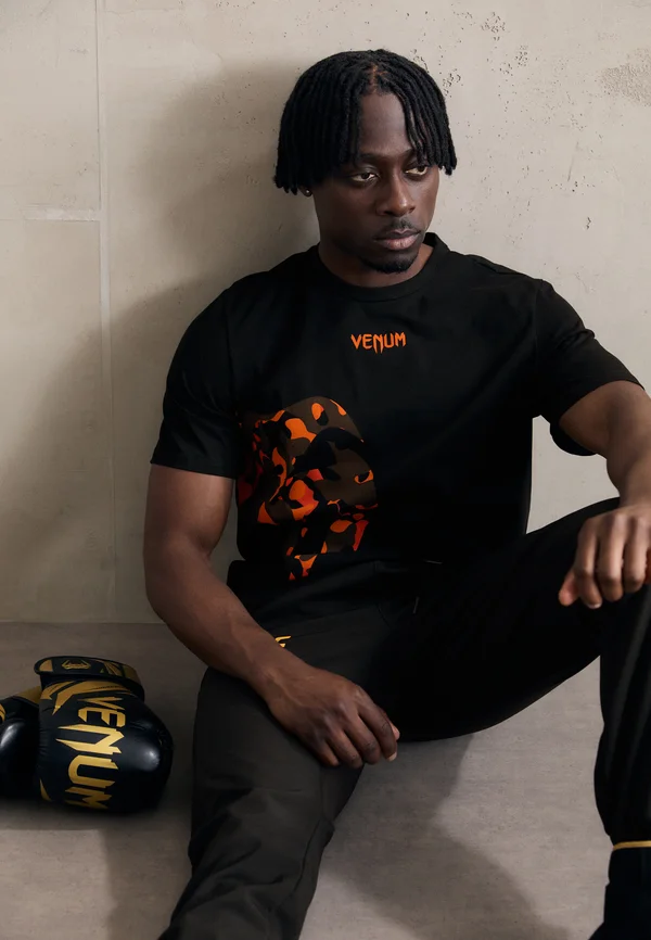 GIANT TEE  - T-Shirt print - black/orange