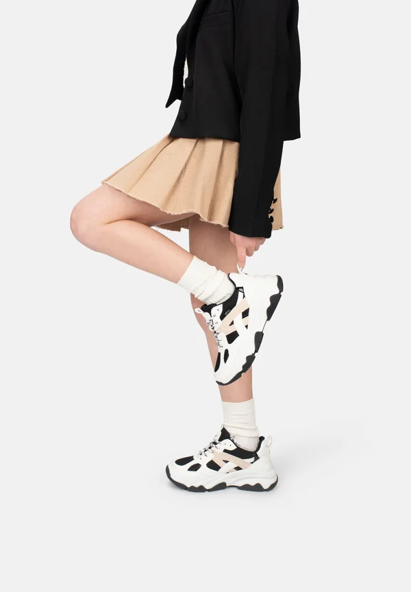 GIGI SNEAKERS - Sneaker low - white with combination