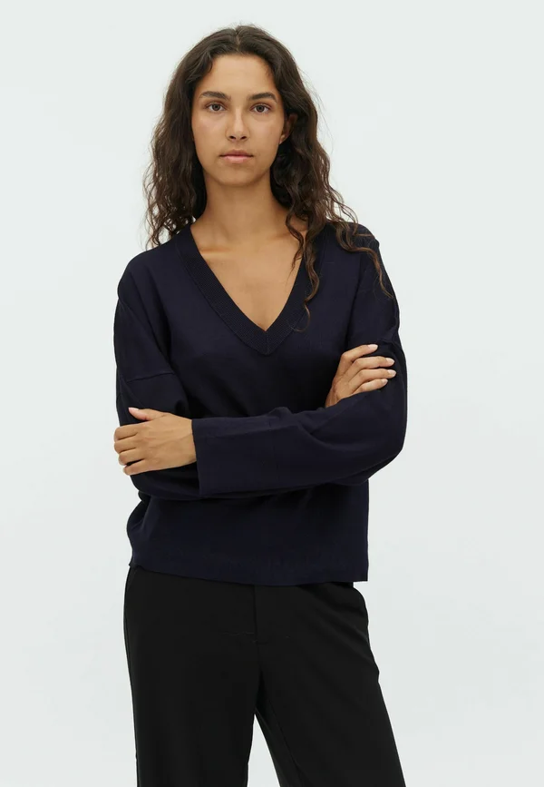 GILLIAN - Strickpullover - night sky