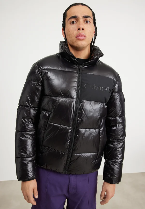 GLOSSY HIGH SHINE QUILT JACKET - Winterjacke - black