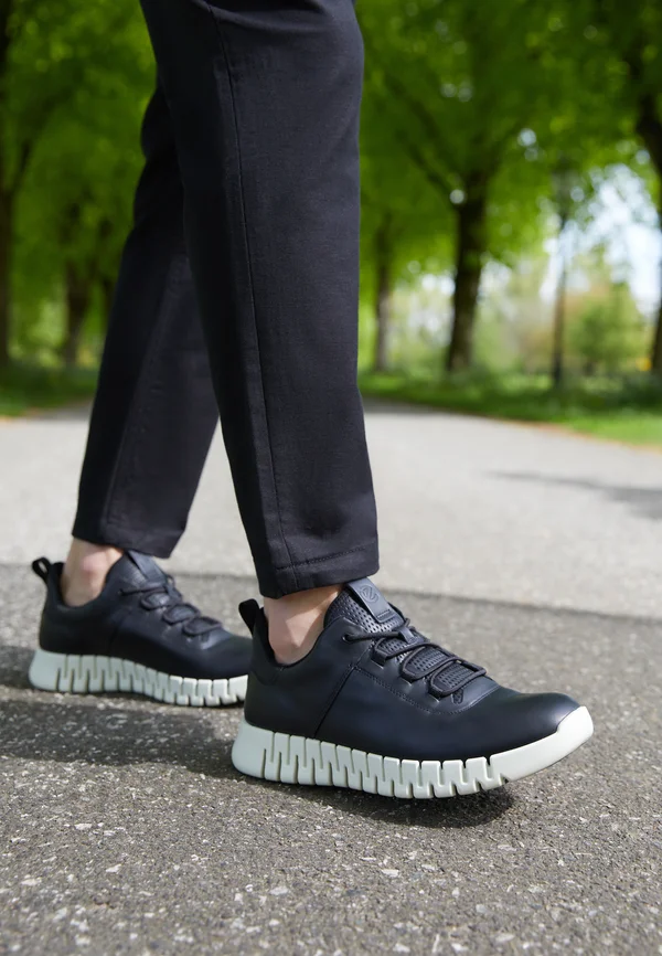 GRUUV M - Sneaker low - black