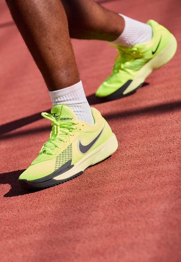 G.T. CUT ACADEMY - Basketballschuh - neon green