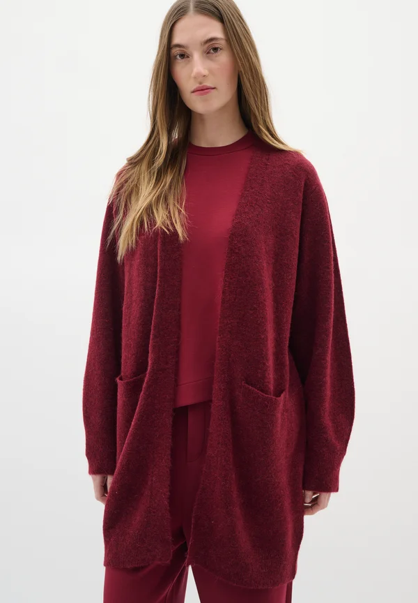 GUNI - Strickjacke - cabernet