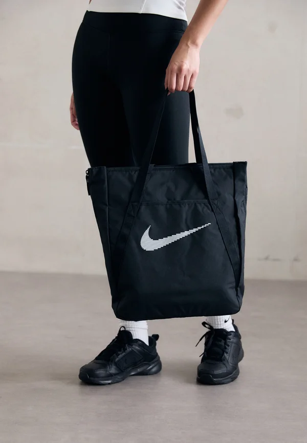 GYM TOTE - Sporttasche - black/black/(white)