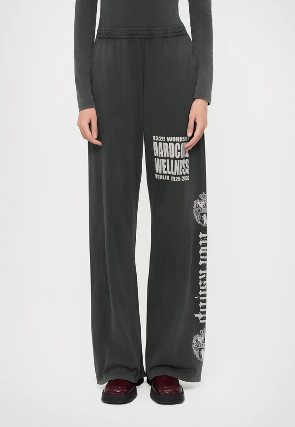 HARDCORE WELLNESS PANTS - Jogginghose - faded grey