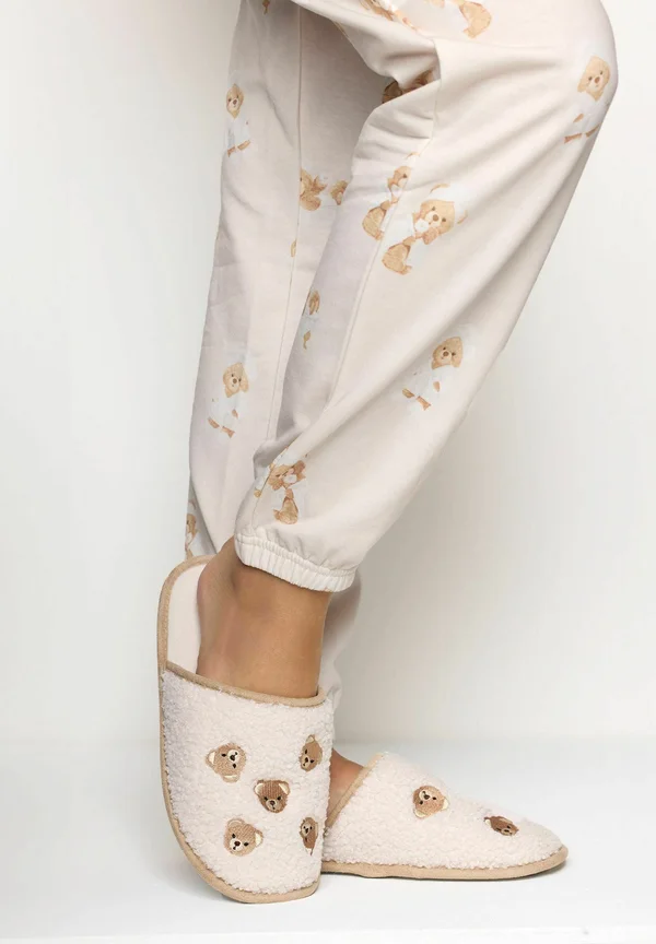 Hausschuh - almond with print