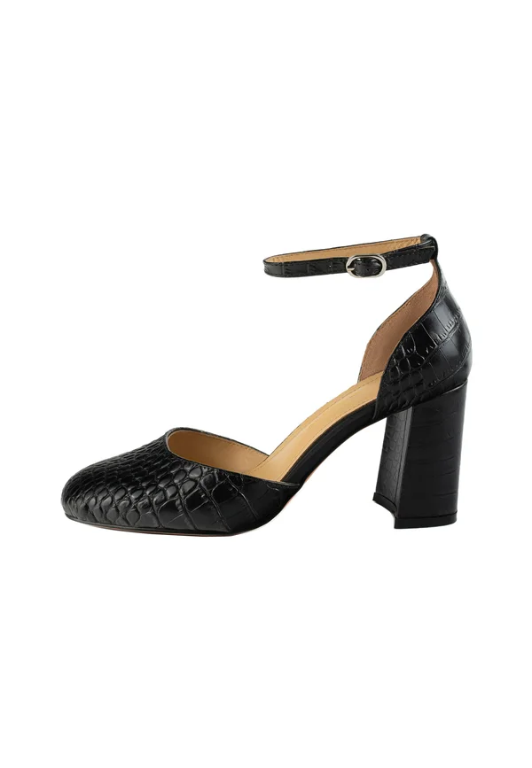 High Heel Pumps - black