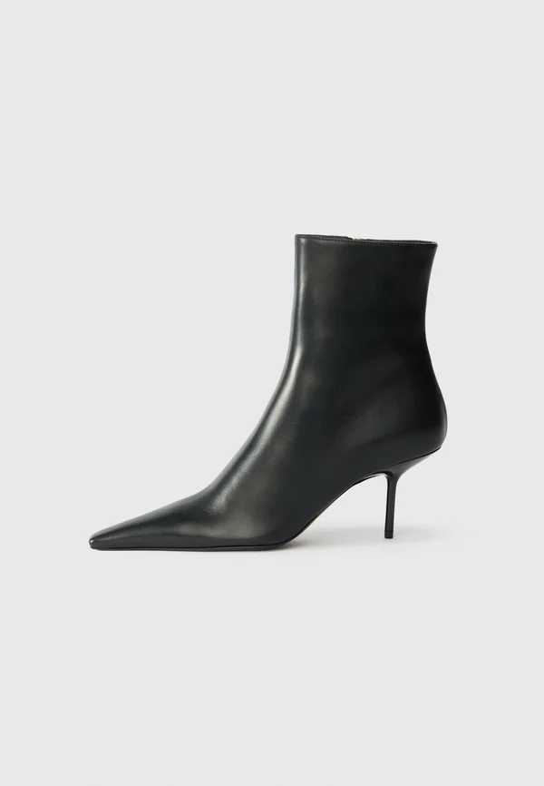 High Heel Stiefelette - black