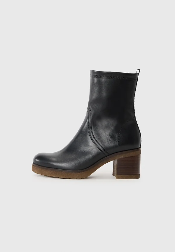 High Heel Stiefelette - schwarz