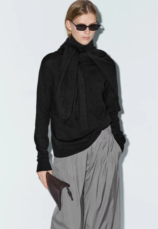 HIGH NECK - Strickpullover - black
