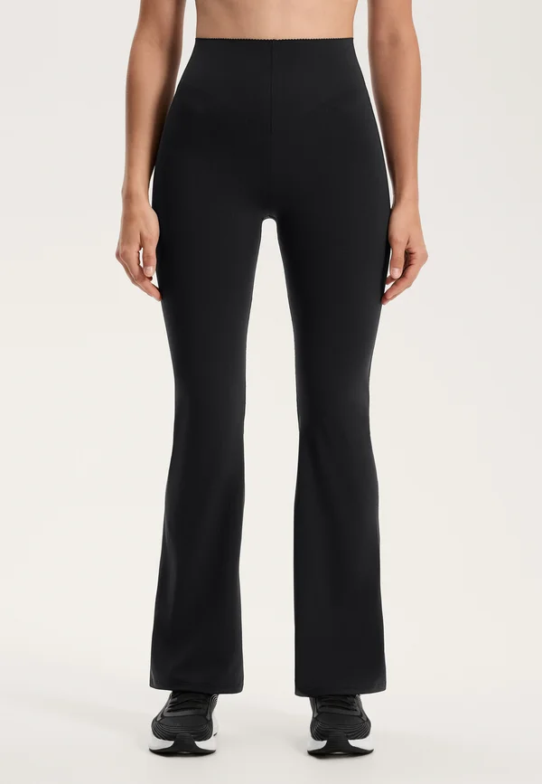 HIGH RISE COMPRESSIVE RISE UP FLARE - Stoffhose - black