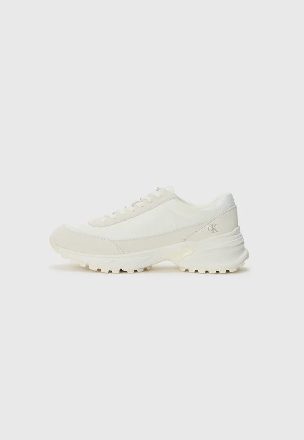 HIKE RUNNER CASUAL - Sneaker low - triple bright white