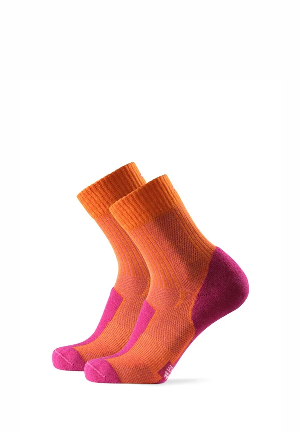 HIKING LIGHT - Sportsocken - fuchsia orange