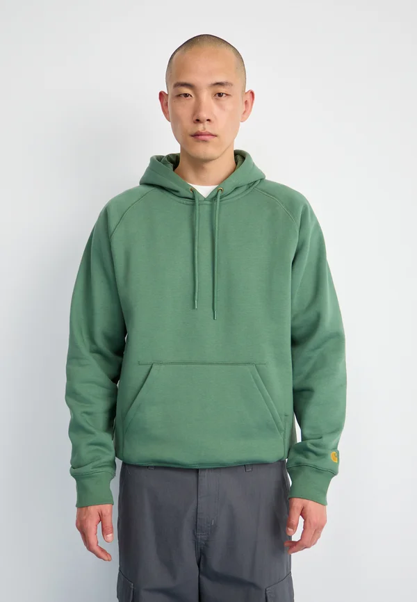 HOODED CHASE - Kapuzenpullover - duck green/gold-coloured