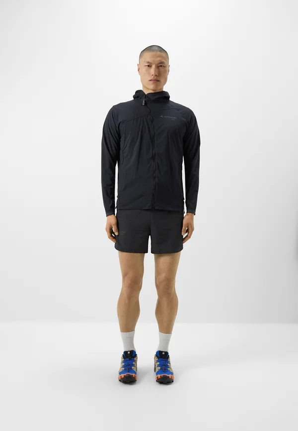 HOODED JACKET  - Softshelljacke - black
