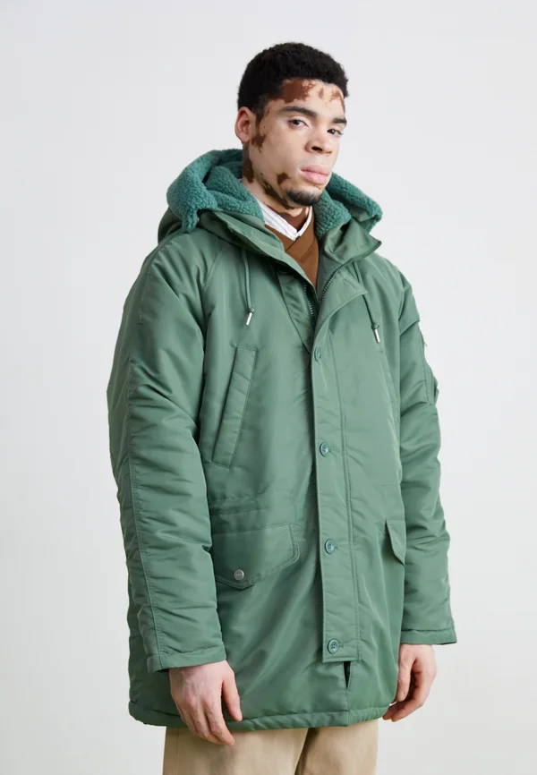 HOODED OLTEN - Wintermantel - duck green