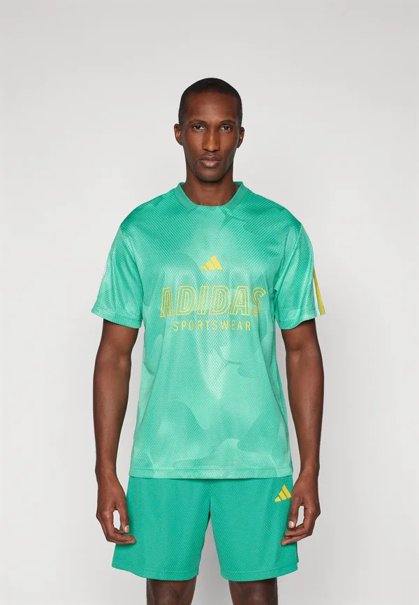 HOUSE OF TIRO NATIONS PACK  - T-Shirt print - semi court green/white/multi-coloured