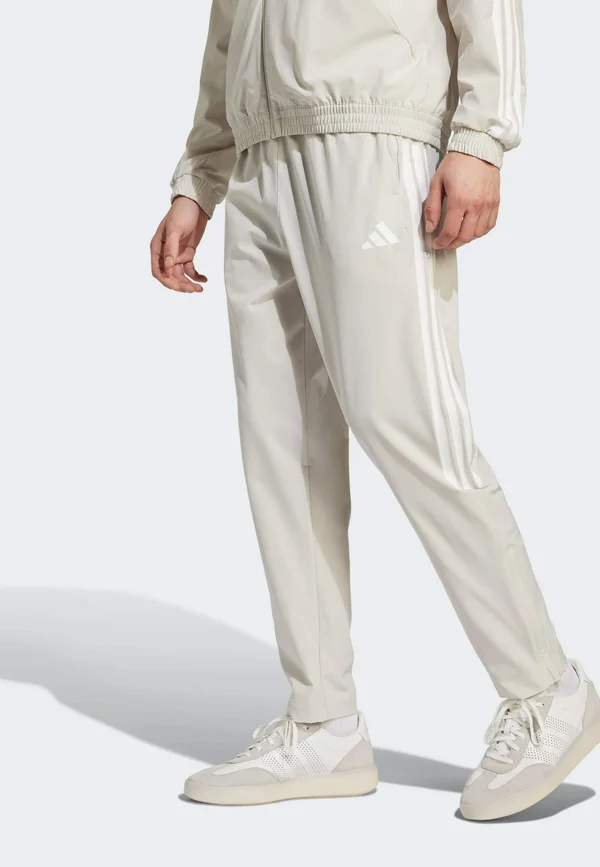 HOUSE OF TIRO WOVEN - Jogginghose - alumina   white