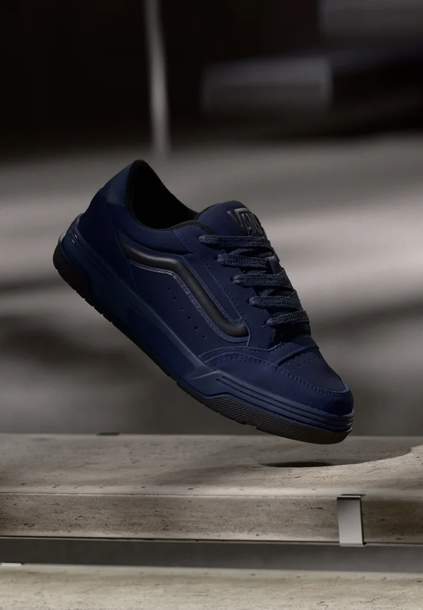 HYLANE UNISEX - Skateschuh - parisian night