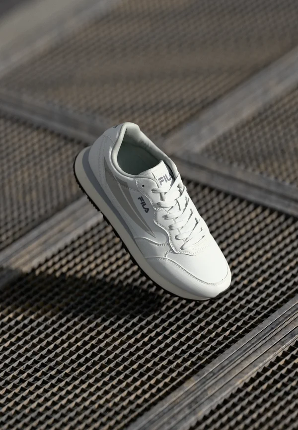 HYPERT - Sneaker low - white/nimbus cloud