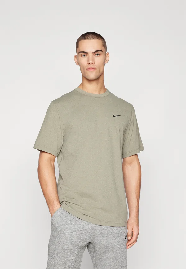 HYVERSE - Sport T-Shirt - light army/black