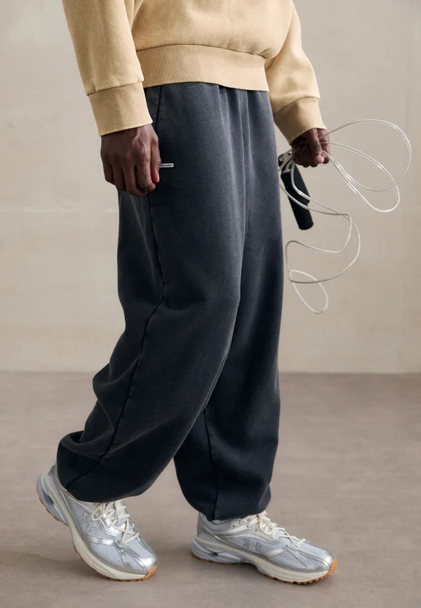 ICON WASH PANT - Jogginghose - black/white