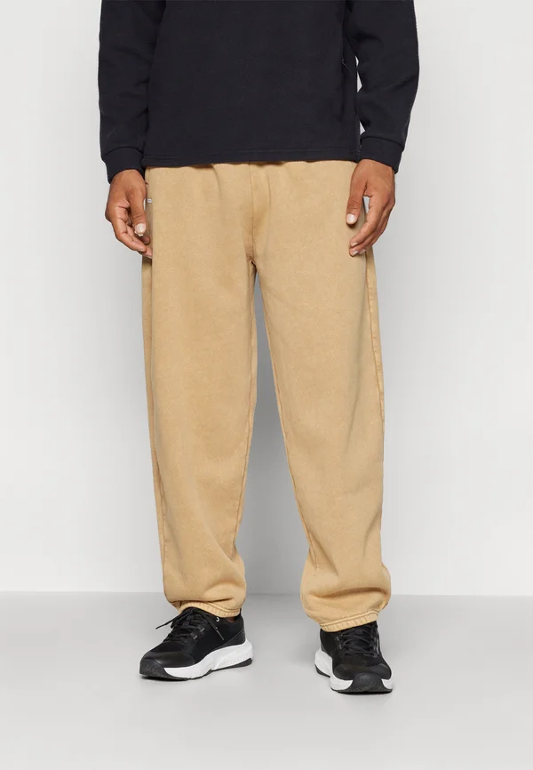 ICON WASH PANT - Jogginghose - camel/white