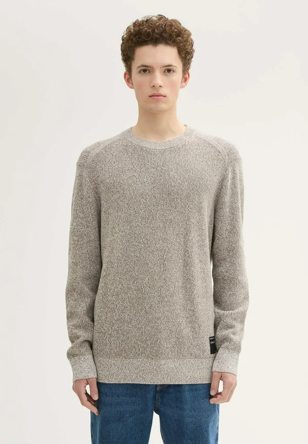IN MELANGE OPTIK - Strickpullover - gardenia white mouline