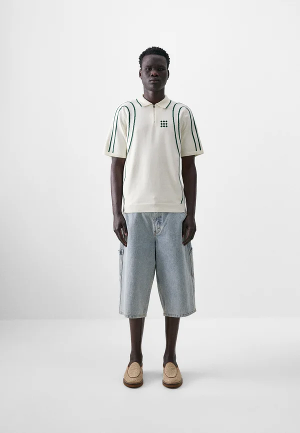 INNERSPACE  - Poloshirt - white alyssum/rain forest