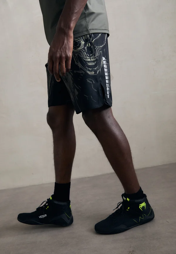 INVADER FIGHTSHORTS - Kurze Sporthose - black/sand