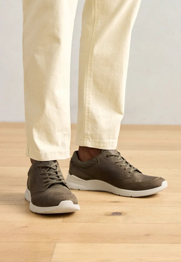 IRVING - Sneaker low - groen