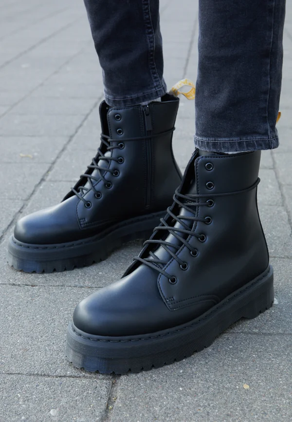 JADON II MONO - Plateaustiefelette - black