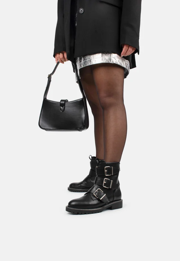 JANET - Cowboy-/Bikerstiefelette - black