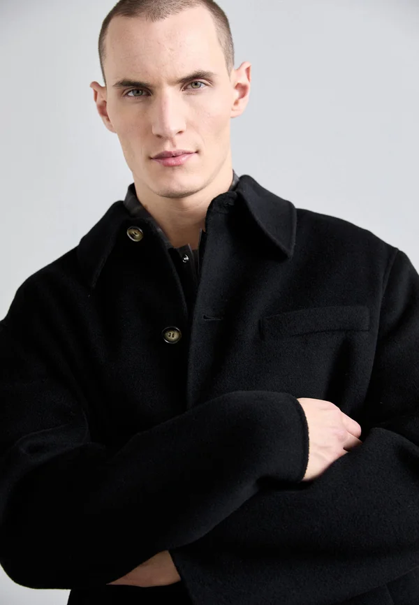 JANNO COATS - Klassischer Mantel - black