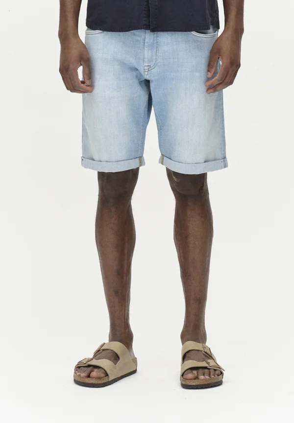 Jeans Shorts - lt blue denim