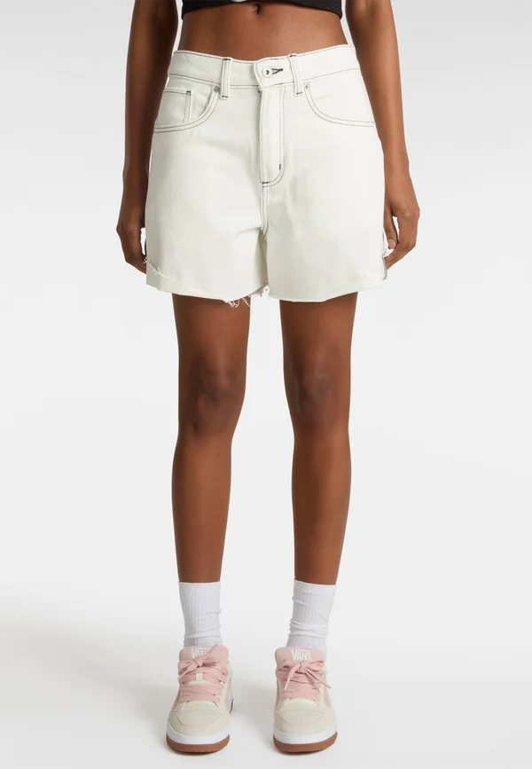 JENNIFER SHORTIE - Jeans Shorts - marshmallow