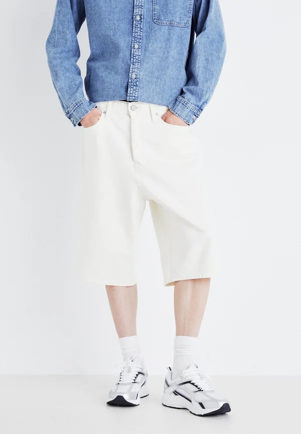 JJIRON JJORIGINAL - Jeans Shorts - ecru