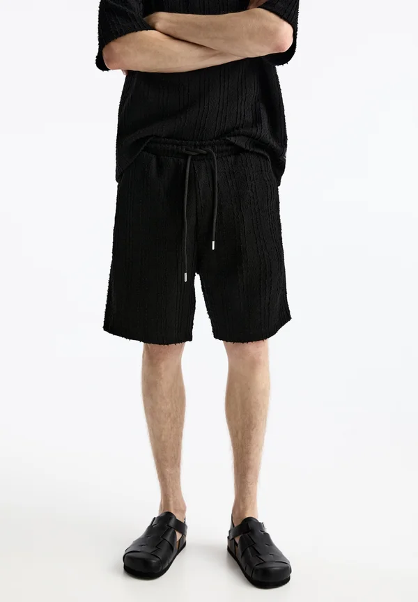 JOGGER BERMUDA - Jogginghose - black